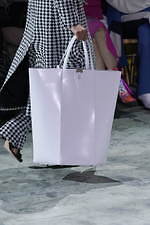 オフ-ホワイト 2020年秋冬コレクション  - ストリート×ドレスの解を求めよ｜写真32