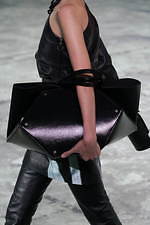 オフ-ホワイト 2020年秋冬コレクション  - ストリート×ドレスの解を求めよ｜写真35