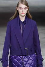 オフ-ホワイト 2020年秋冬コレクション  - ストリート×ドレスの解を求めよ｜写真45