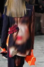 オフ-ホワイト 2020年秋冬コレクション  - ストリート×ドレスの解を求めよ｜写真48