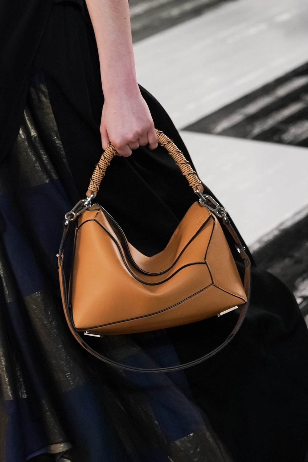 ロエベ(LOEWE) 2020-21年秋冬ウィメンズコレクション  - 写真91