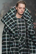 クリスチャン ワイナンツ 2020年秋冬コレクション - ニットで生み出すグラフィカル模様｜写真41