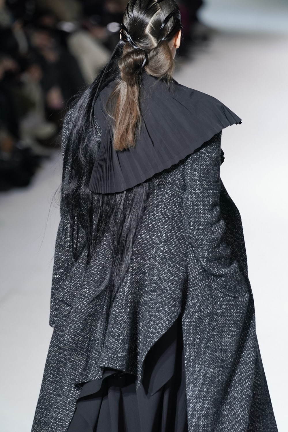 ヨウジヤマモト(Yohji Yamamoto) 2020-21年秋冬ウィメンズコレクション  - 写真14