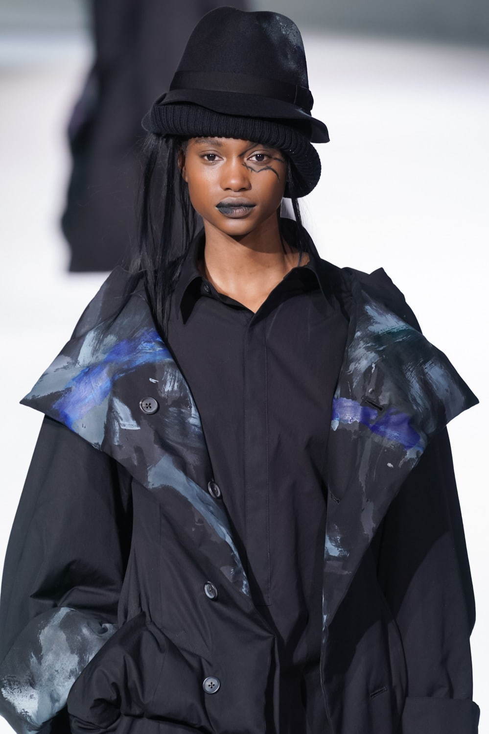 ヨウジヤマモト(Yohji Yamamoto) 2020-21年秋冬ウィメンズコレクション  - 写真46