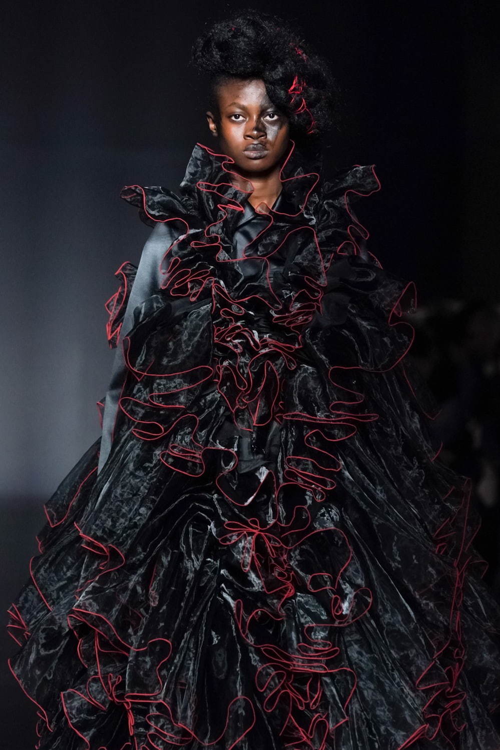 ノワール ケイ ニノミヤ(noir kei ninomiya) 2020-21年秋冬ウィメンズコレクション  - 写真13