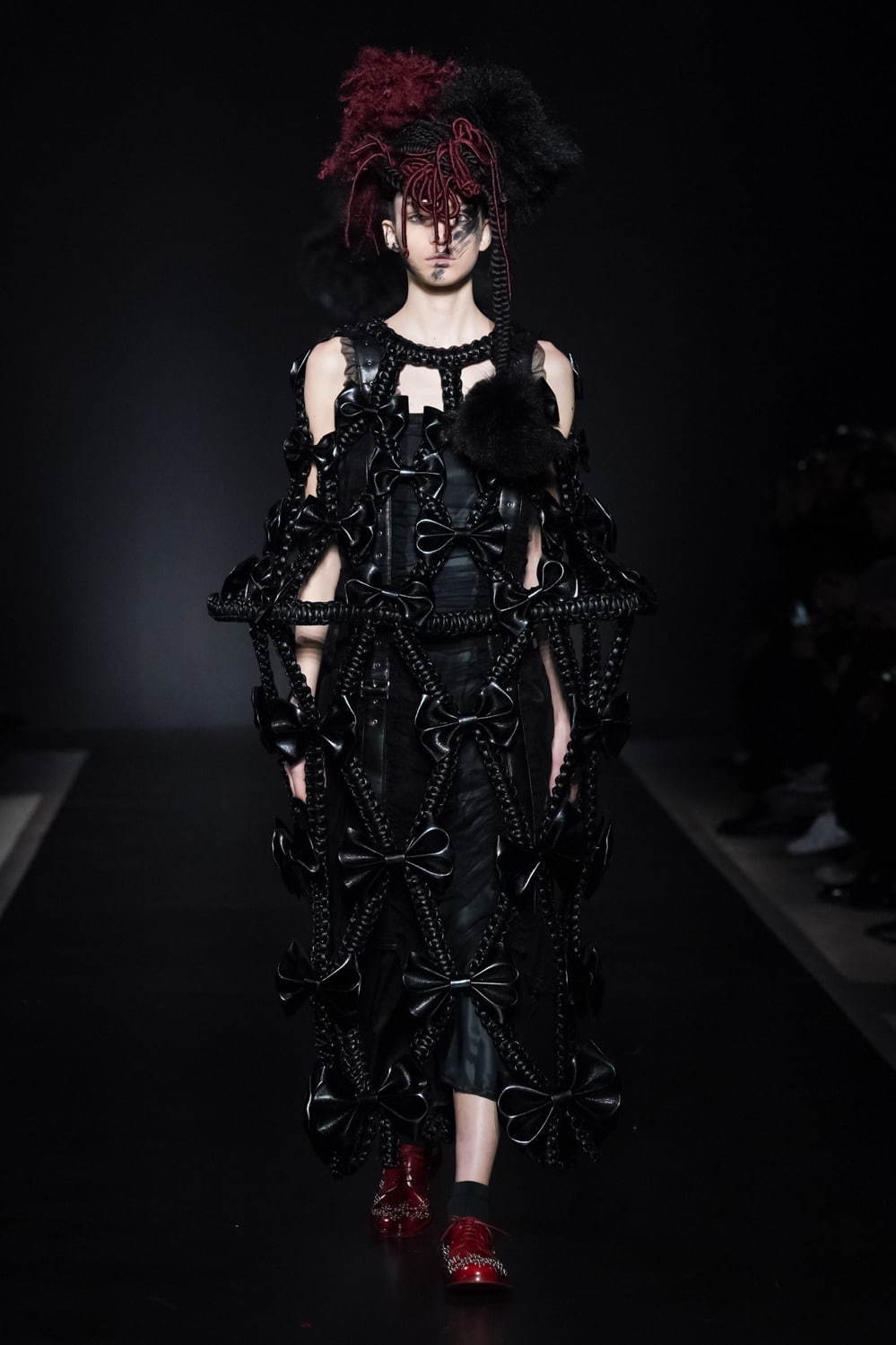 ノワール ケイ ニノミヤ(noir kei ninomiya) 2020-21年秋冬ウィメンズコレクション シルエット - 写真18