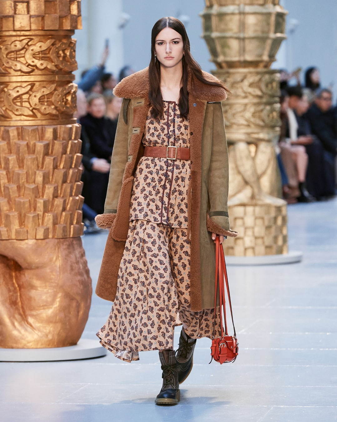 クロエ(Chloé) 2020-21年秋冬ウィメンズコレクション  - 写真24