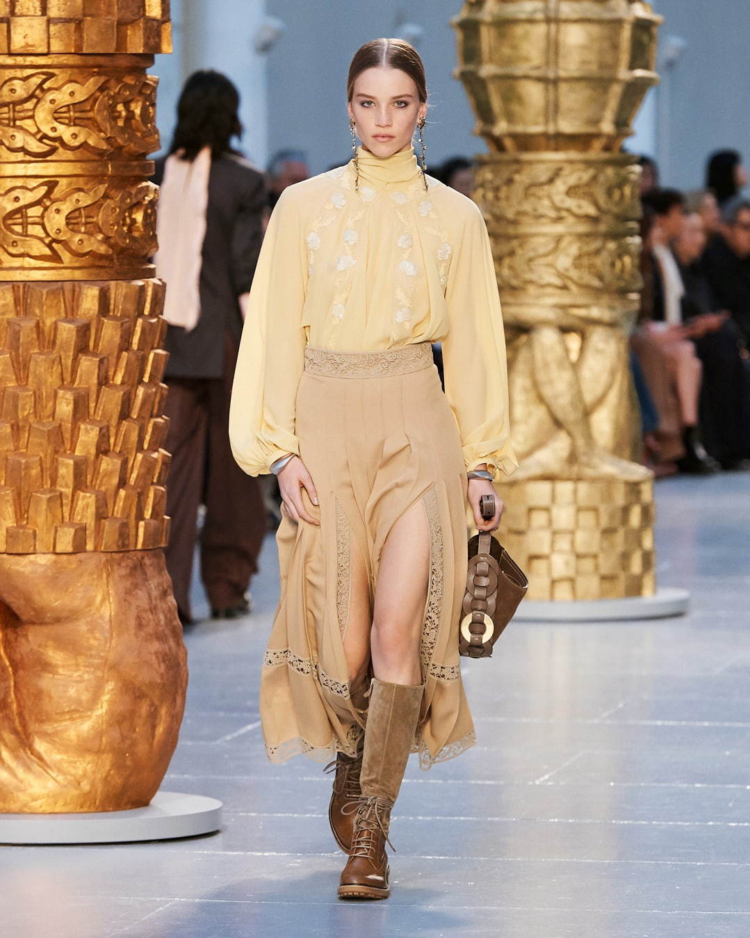 クロエ(Chloé) 2020-21年秋冬ウィメンズコレクション  - 写真53