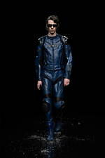 バレンシアガ 20年ウィンターコレクション - 漆黒の世界で、ドレスコードの意味を見つめなおす｜写真46