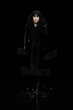 バレンシアガ 20年ウィンターコレクション - 漆黒の世界で、ドレスコードの意味を見つめなおす｜写真47