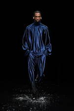 バレンシアガ 20年ウィンターコレクション - 漆黒の世界で、ドレスコードの意味を見つめなおす｜写真80