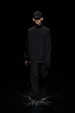 バレンシアガ 20年ウィンターコレクション - 漆黒の世界で、ドレスコードの意味を見つめなおす｜写真88