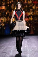 ルイ・ヴィトン 2020年秋冬ウィメンズコレクション - “時間の衝突”から生まれる新たな装い｜写真8