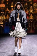 ルイ・ヴィトン 2020年秋冬ウィメンズコレクション - “時間の衝突”から生まれる新たな装い｜写真13