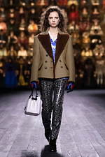 ルイ・ヴィトン 2020年秋冬ウィメンズコレクション - “時間の衝突”から生まれる新たな装い｜写真19