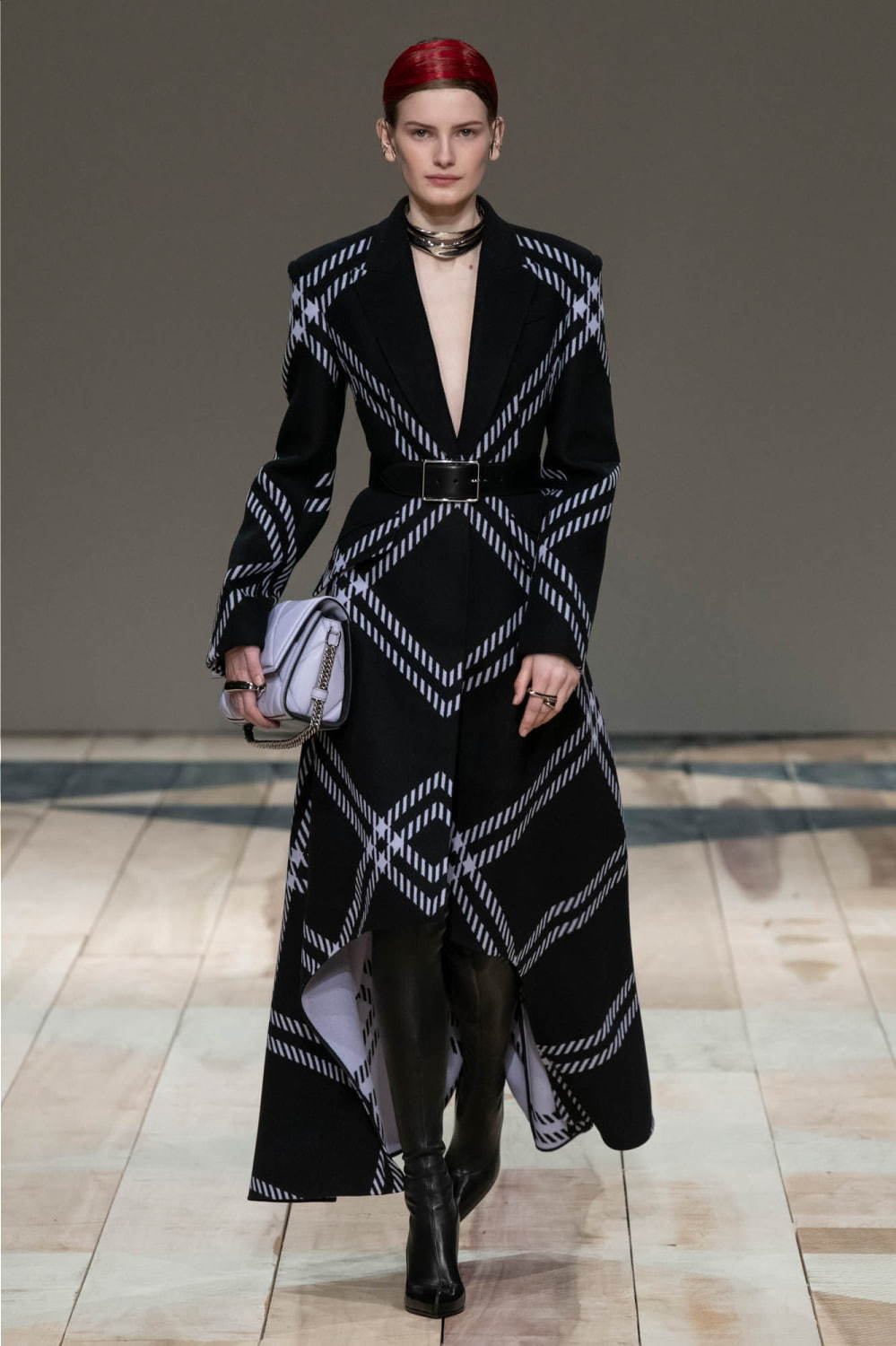 マックイーン(McQueen) 2020-21年秋冬ウィメンズコレクション  - 写真3