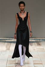 アレキサンダー・マックイーン 2020年秋冬ウィメンズコレクション - 英国ウェールズから贈る恋文｜写真4