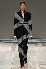 アレキサンダー・マックイーン 2020年秋冬ウィメンズコレクション - 英国ウェールズから贈る恋文｜写真10