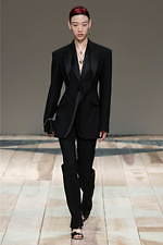 アレキサンダー・マックイーン 2020年秋冬ウィメンズコレクション - 英国ウェールズから贈る恋文｜写真32