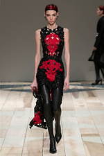 アレキサンダー・マックイーン 2020年秋冬ウィメンズコレクション - 英国ウェールズから贈る恋文｜写真41