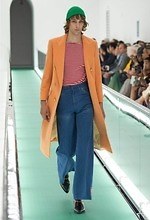 メンズの春夏ジーンズコーデ特集 - おしゃれに着こなす人気ブランドのデニムパンツ｜写真13