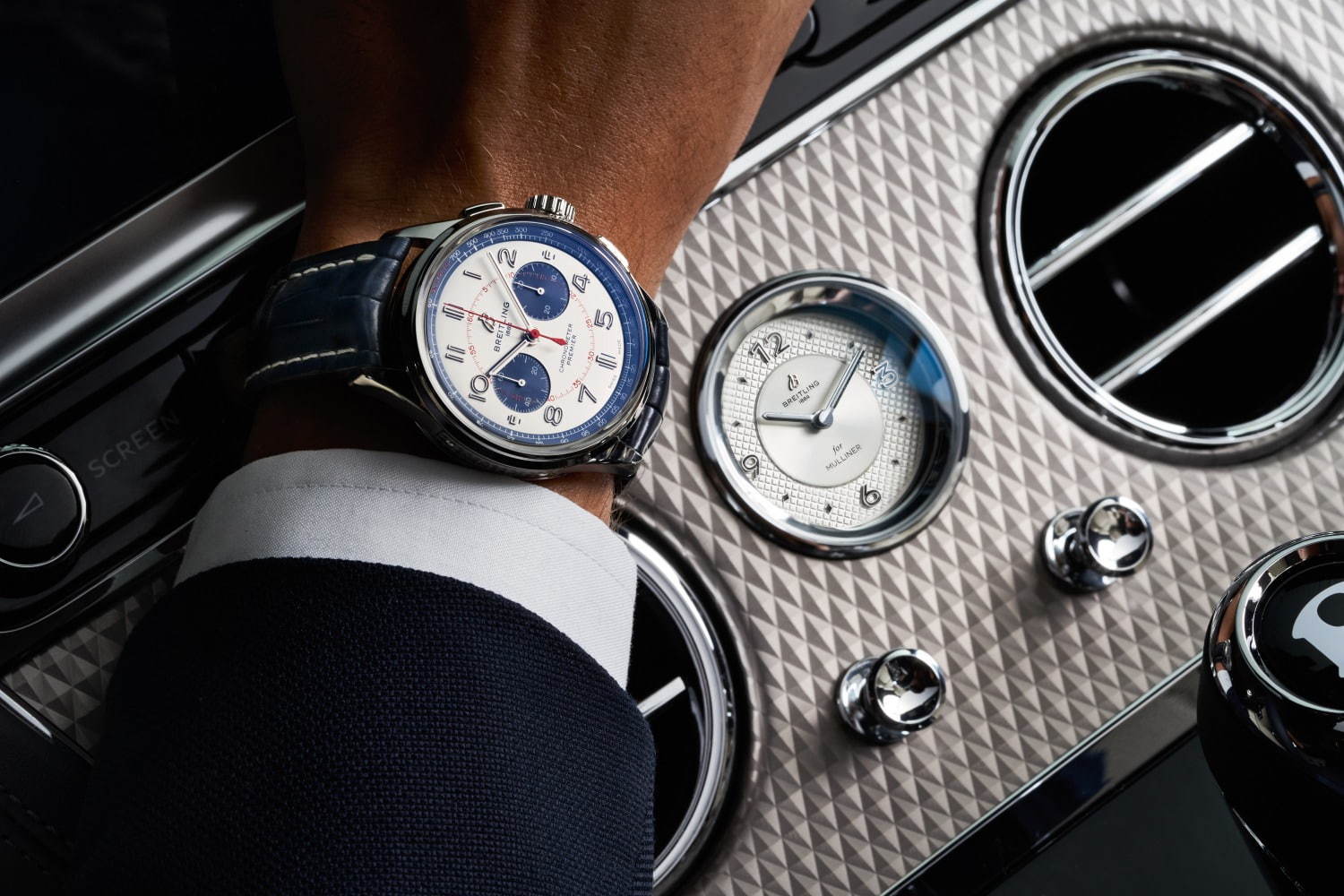 ブライトリング“ベントレー”新型ラグジュアリーカー着想の腕時計、内装とリンクしたデザイン - ファッションプレス