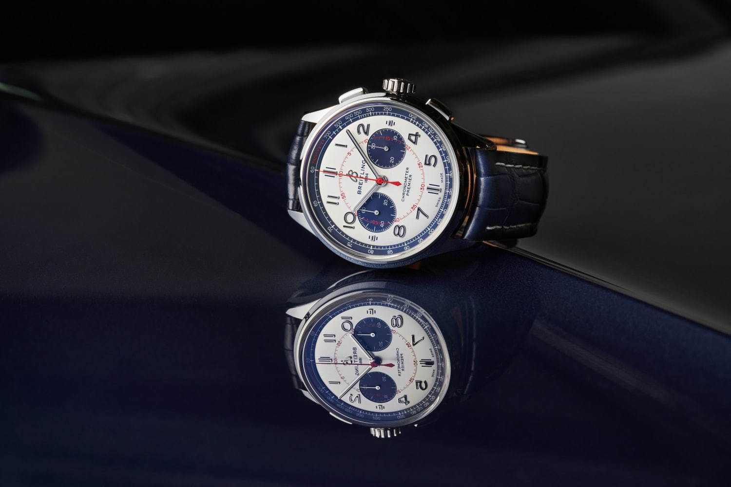 ブライトリング“ベントレー”新型ラグジュアリーカー着想の腕時計、内装とリンクしたデザイン｜写真9