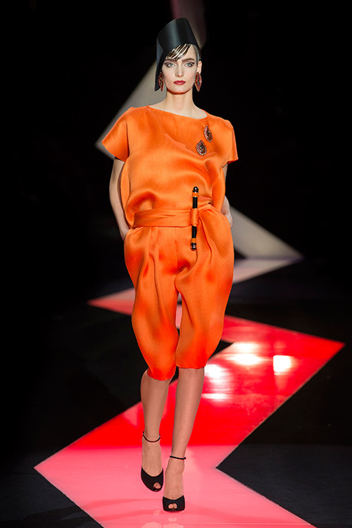 ジョルジオ アルマーニ プリヴェ オートクチュール(GIORGIO ARMANI PRIVÉ Haute Couture) 2013年春夏ウィメンズコレクション  - 写真26