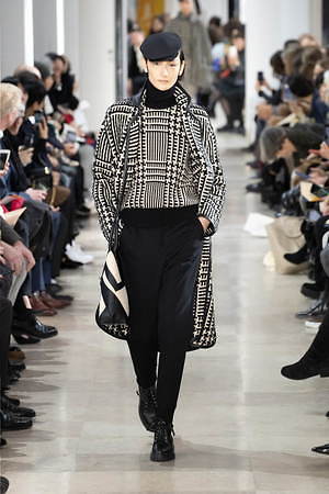 アクリス(Akris) 2020-21年秋冬ウィメンズコレクション  - 写真3