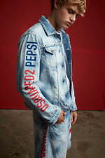 ディースクエアード、80～90年代のペプシ広告に着想したTシャツやスウェットなど｜写真1