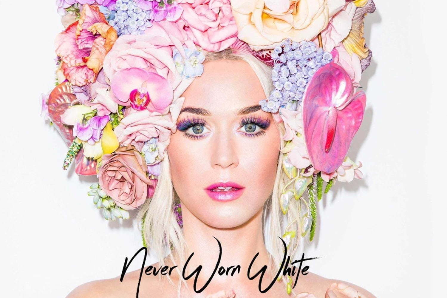 ケイティー・ペリーの新曲「ネヴァー・ウォーン・ホワイト」MVも同時公開