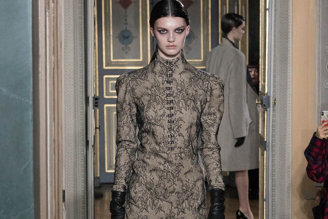 OLIVIER THEYSKENS 2020-21AW Collection