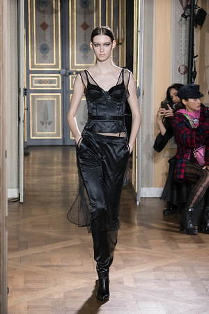 オリヴィエ ティスケンス(OLIVIER THEYSKENS) 2020-21年秋冬ウィメンズコレクション  - 写真12