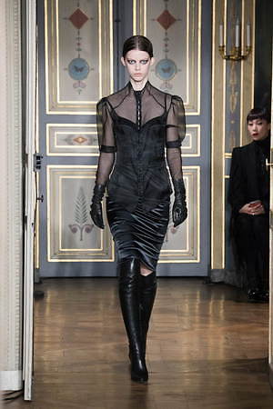 オリヴィエ ティスケンス(OLIVIER THEYSKENS) 2020-21年秋冬ウィメンズコレクション  - 写真15