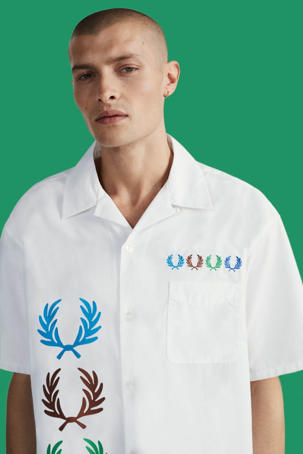 フレッドペリー ビームス カラフルな 4連ロゴ のビッグポロ ボウリングシャツ ファッションプレス