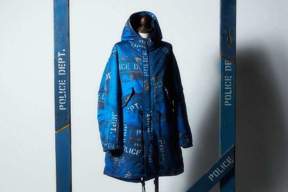 ネイバーフッド×NY拠点のアーティストコラボのミリタリーコート
