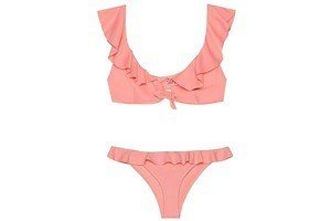 ベルシュカの“シャーベットカラー”水着、フリル付きビキニやベロア素材のワンピースタイプ