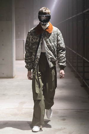 フォーサムワン(FORSOMEONE) 2020-21年秋冬ウィメンズ&メンズコレクション  - 写真39