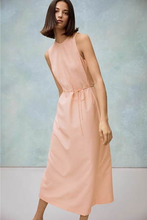 ハナ タジマ フォー ユニクロ 年春夏 パステルカラーの草花柄ブラウスや優美なロングドレス ファッションプレス ハナ タジマ フォー ユニクロ 年春夏 パステルカラーの草花柄ブラウスや優美なロングドレス ファッションプレス