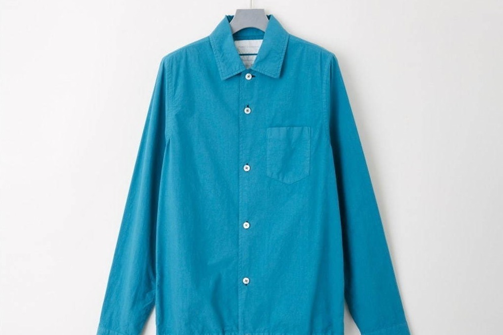 フミト ガンリュウのシャツ風コーチジャケット＆シルク混パンツ、10色 