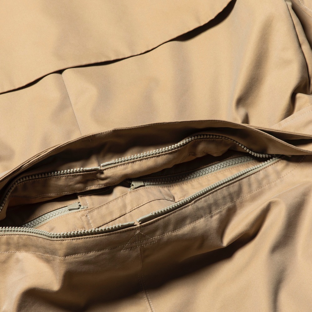 ミーンズワイルの玉虫色“3WAY”トレンチコート、ジャケット＆ラップスカートとしても着用可｜写真16