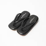 アルフレッド・バニスター“レザー雪駄”クロコの型押しブラック＆水墨画イメージの和柄で｜写真1