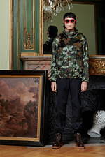 ルイ・ヴィトンから“カラフル”モノグラム・フラワーやカモフラージュ柄の新作メンズウェア、スーツも登場｜写真7