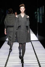 ヒロコ コシノ 2020年秋冬コレクション - “混沌と整然”が両立する、新しいパンクの世界｜写真3