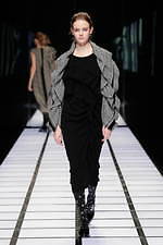 ヒロコ コシノ 2020年秋冬コレクション - “混沌と整然”が両立する、新しいパンクの世界｜写真7