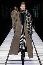 ヒロコ コシノ 2020年秋冬コレクション - “混沌と整然”が両立する、新しいパンクの世界｜写真9