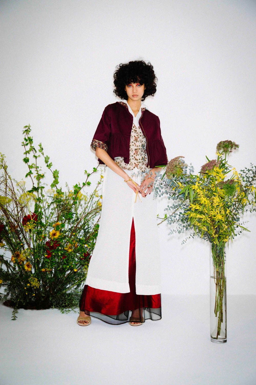 ディッキーズ×ナナナナサーカ、“ボヘミアン”テーマの花柄フレア