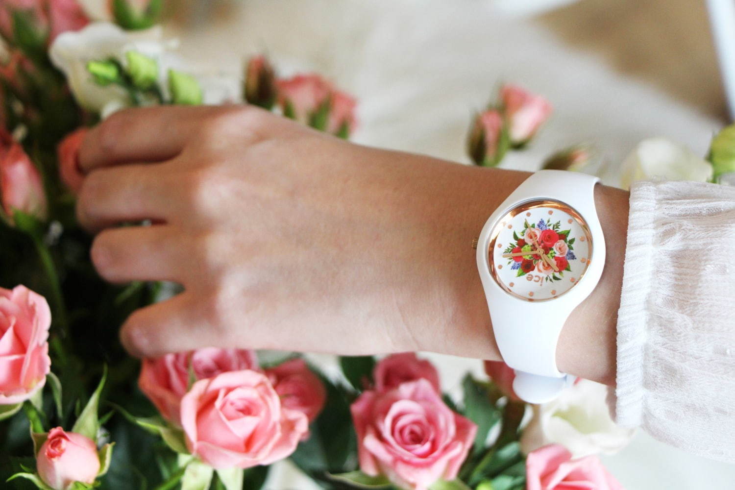 アイスウォッチから“花咲く文字盤”の新作腕時計、フラワーショップ・カレンド限定で販売｜写真9