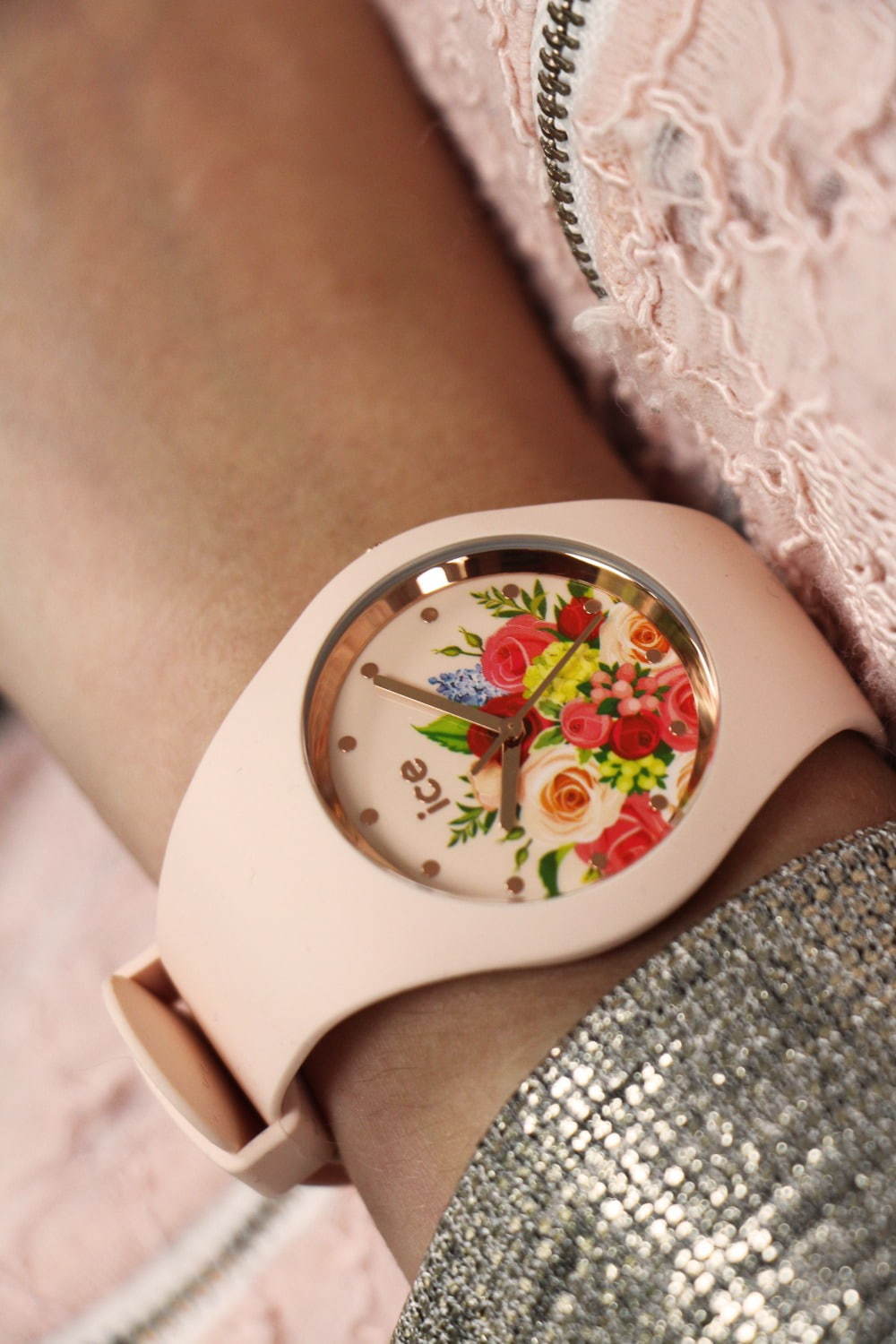 アイスウォッチから“花咲く文字盤”の新作腕時計、フラワーショップ・カレンド限定で販売｜写真7