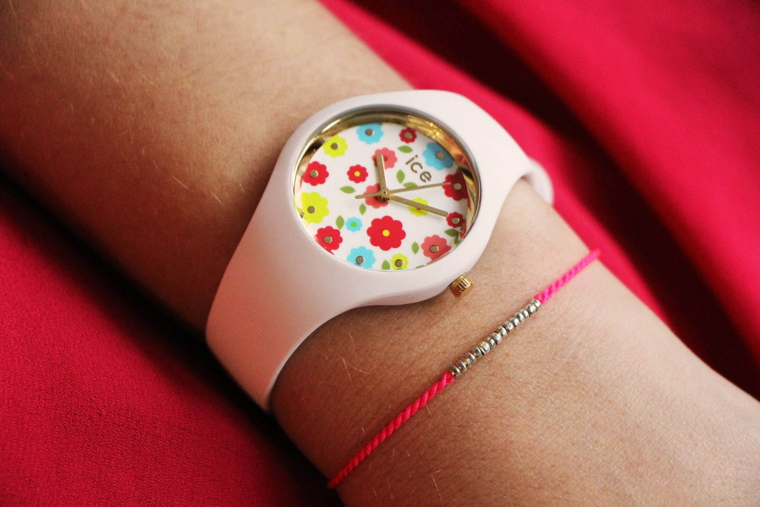 アイスウォッチから“花咲く文字盤”の新作腕時計、フラワーショップ